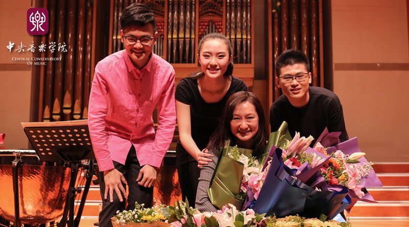 Zhang Jingli Central Conservatory of Music The concert of outstanding graduates of the 2011 class of Fuxing Middle School was a great success.